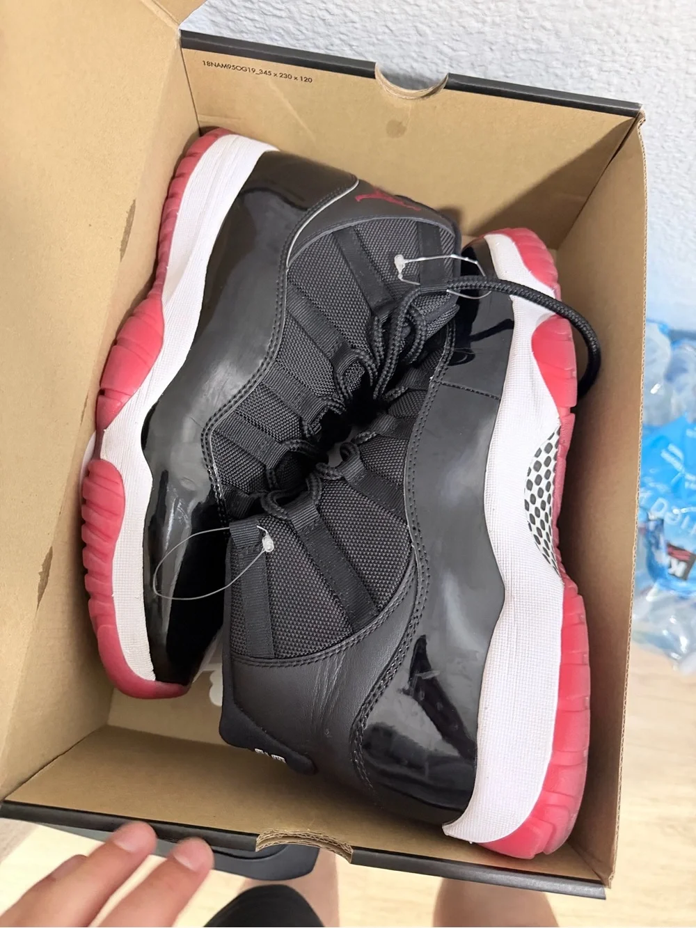 Jordan retro 11 bred